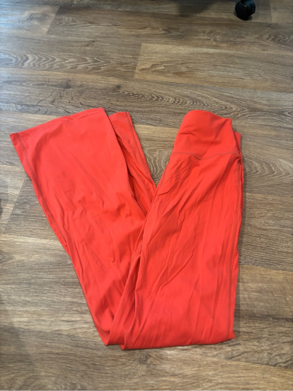 Echt Red Flare Leggings High Rise Athletic Yoga Gym Pants Zip Pocket Medium